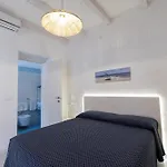 White House Bed & Breakfast