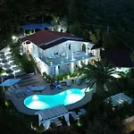 White House Bed & Breakfast