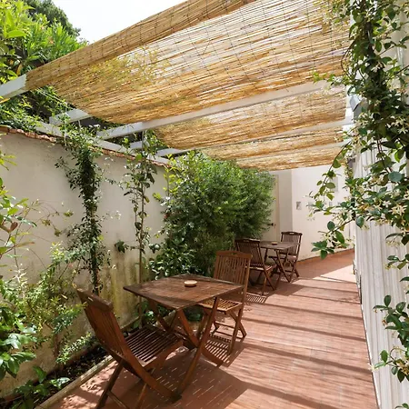 White House Relais 3*