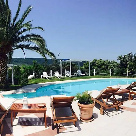 White House Relais 4*