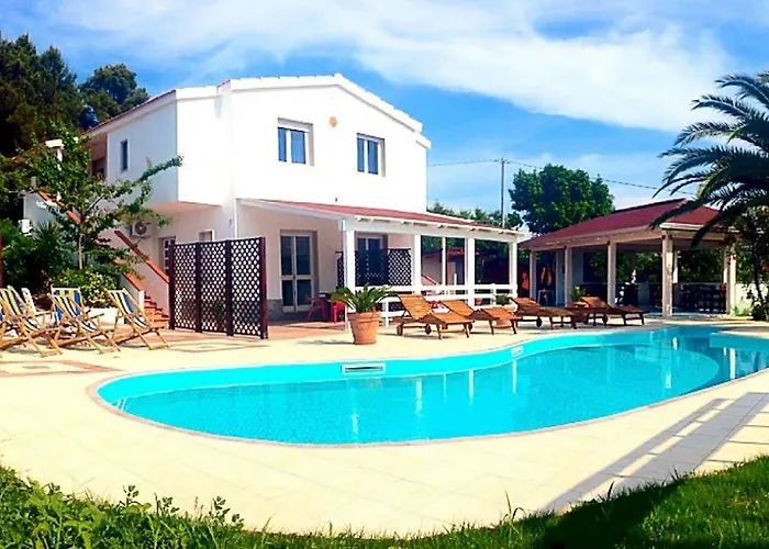 White House 4* Peschici